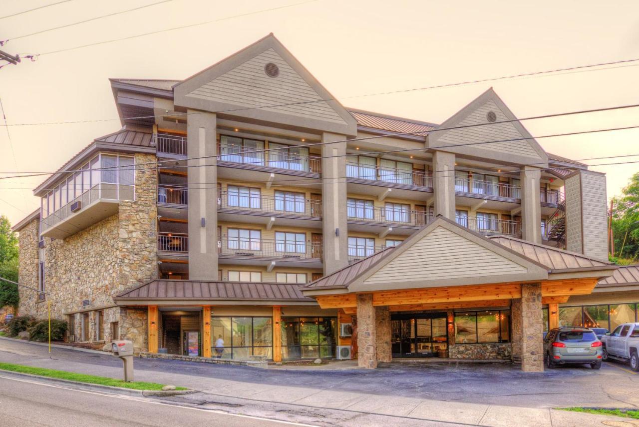 Clarion Pointe Downtown Gatlinburg Hotell Eksteriør bilde