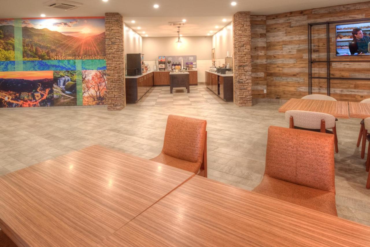 Clarion Pointe Downtown Gatlinburg Hotell Eksteriør bilde