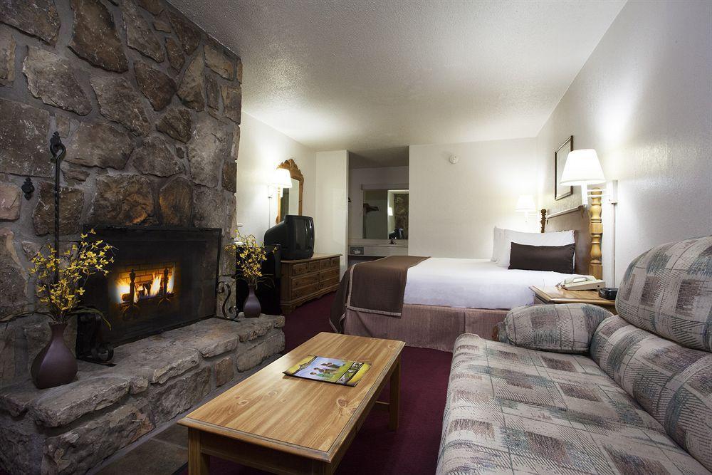Clarion Pointe Downtown Gatlinburg Hotell Eksteriør bilde