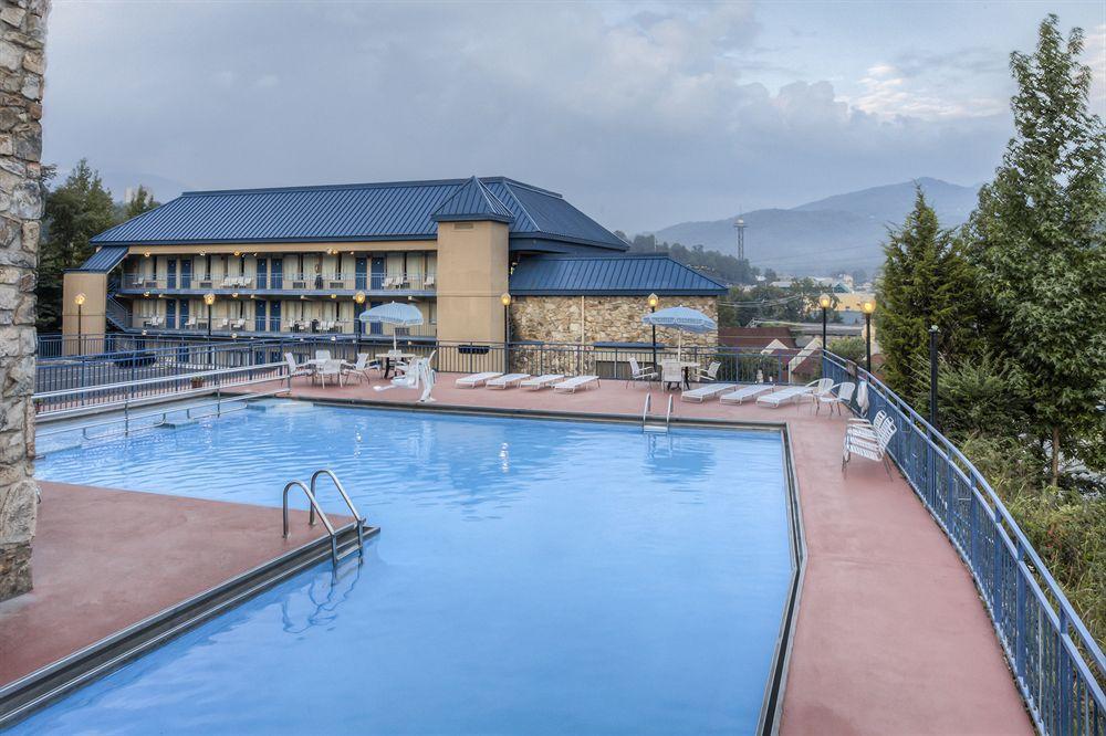 Clarion Pointe Downtown Gatlinburg Hotell Eksteriør bilde